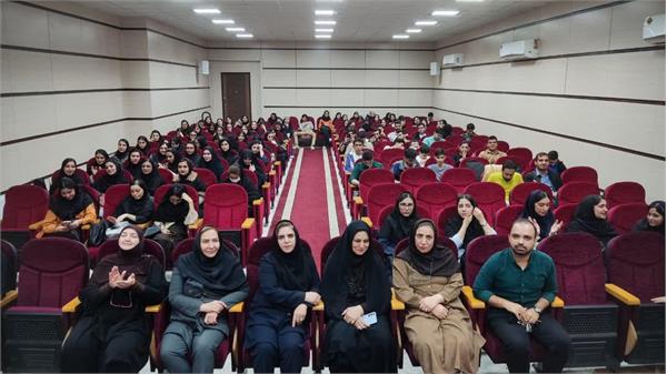 برگزاری نشست صمیمانه مدیر فرهنگی دانشکده با دانشجویان جدیدالورود