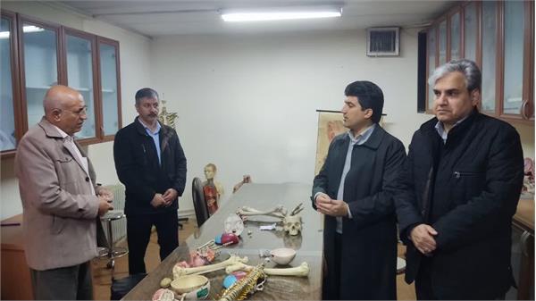 بازدید رئیس دانشکده از سالن مولاژ