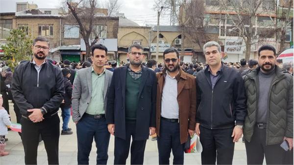 حضور پرشور پرسنل دانشکده پیراپزشکی در راهپیمایی یوم‌الله ۲۲ بهمن