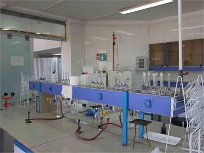 آزمایشگاه14