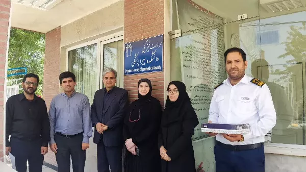 تجلیل حضوری مدیریت دانشکده پیراپزشکی از پرسنل حراست