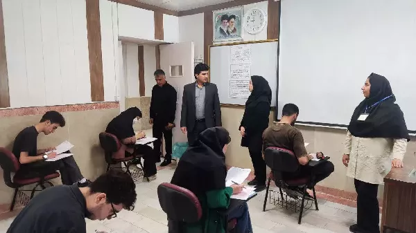 بازدید رئیس دانشکده پیراپزشکی از روند برگزاری امتحانات پایان ترم
