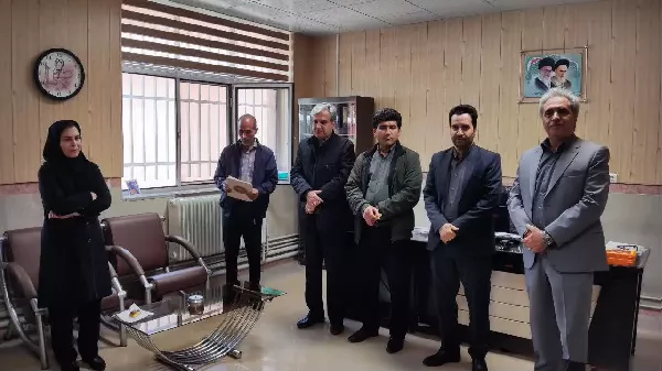 تقدیر از پرسنل گروه علوم آزمایشگاهی