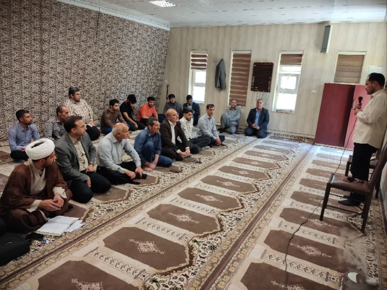 کلاس آموزشی قرآن کریم5