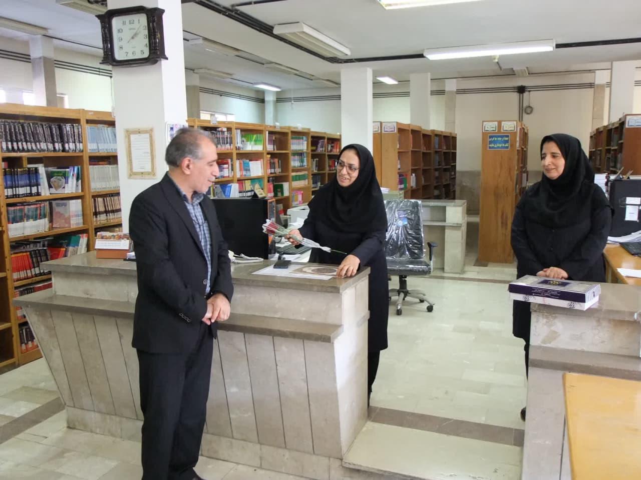 تقدیر از پرسنل کتابخانه دانشکده پیراپزشکی4