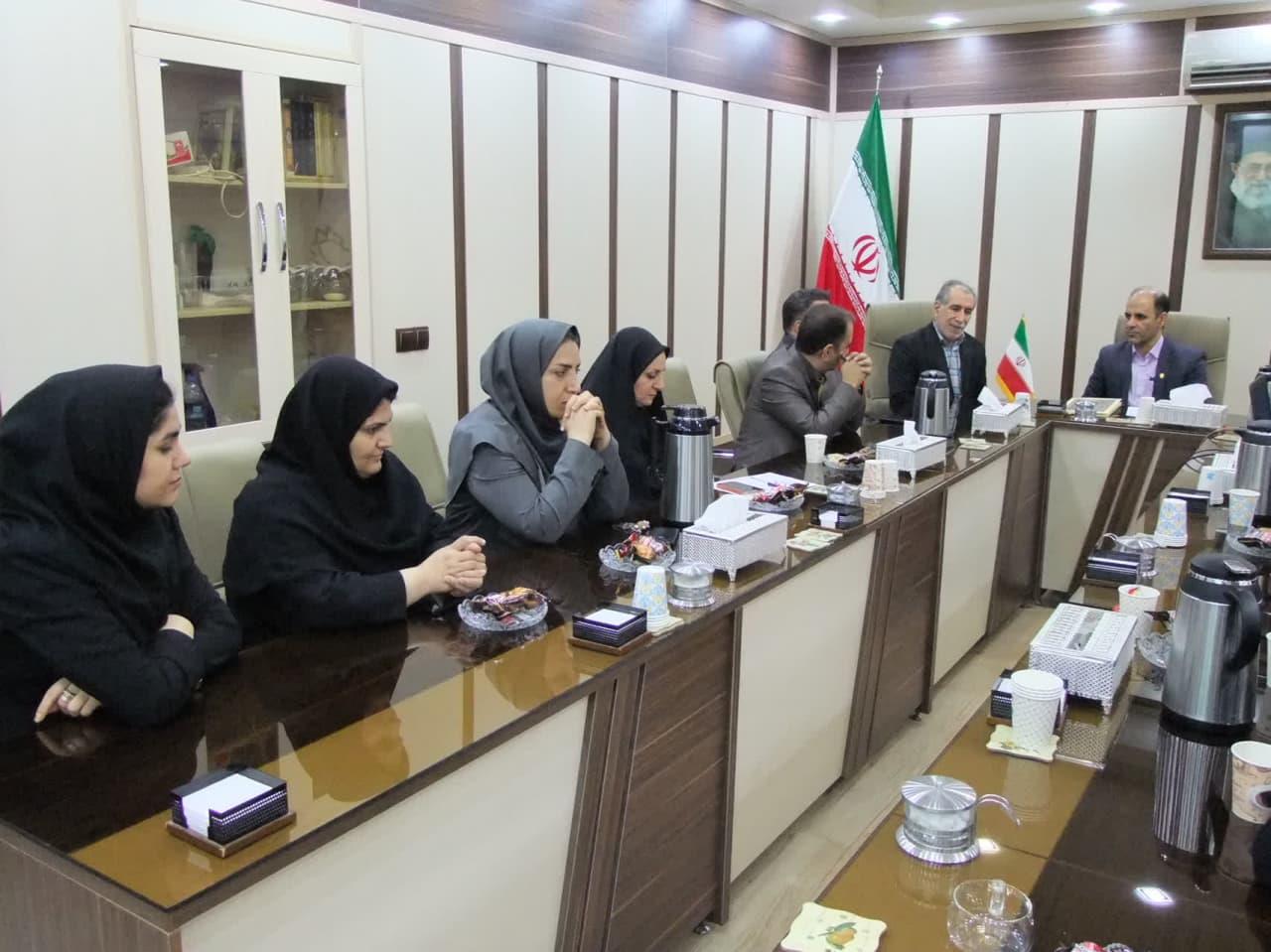 تقدیر از پرسنل اداره آموزش2