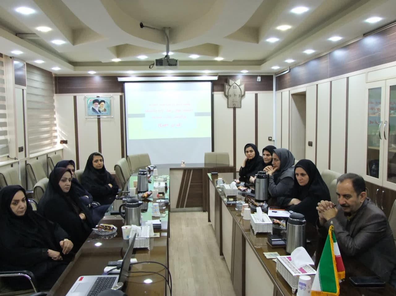 تقدیر از پرسنل اداره آموزش5