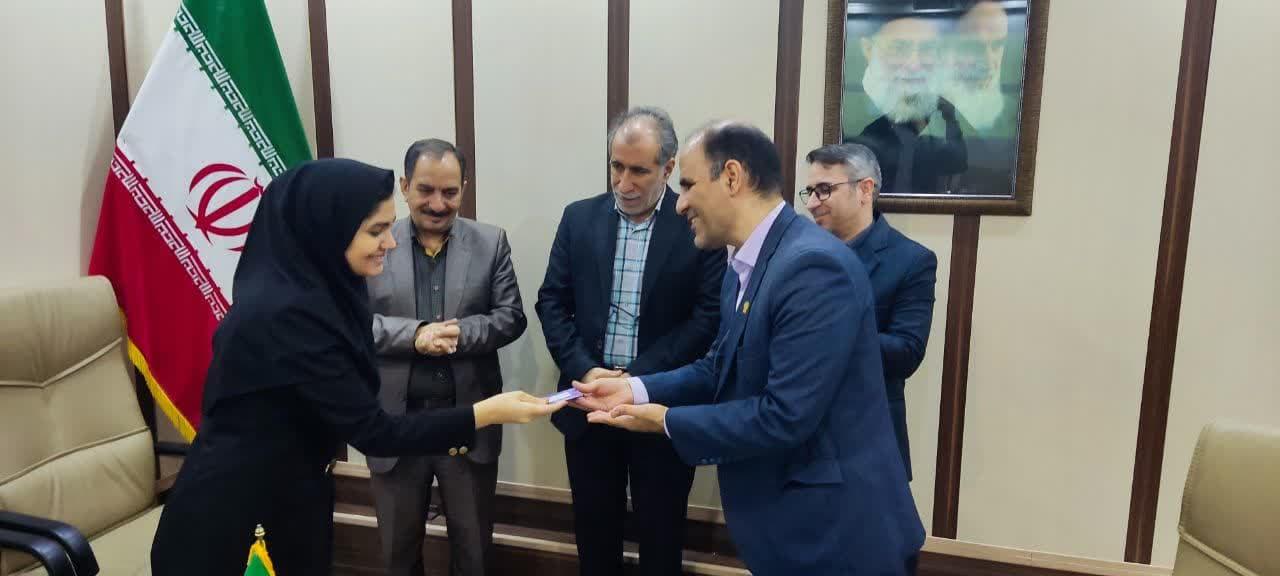 تقدیر از پرسنل اداره آموزش9