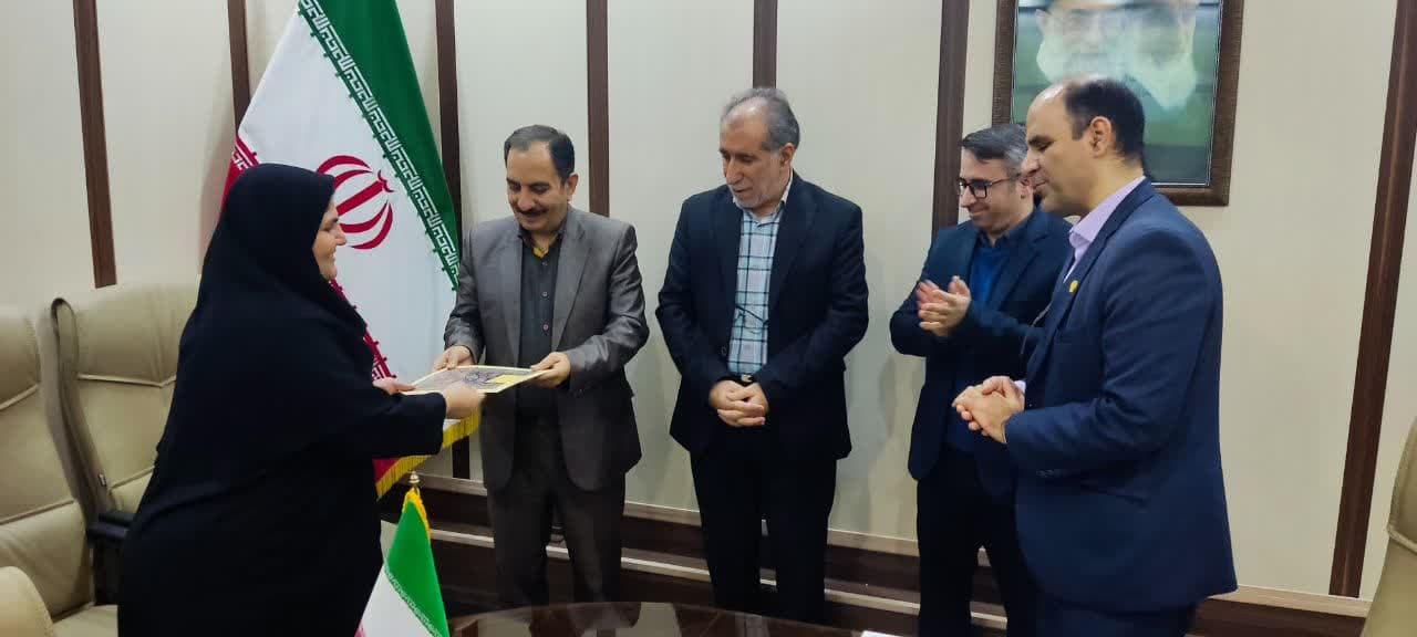 تقدیر از پرسنل اداره آموزش10