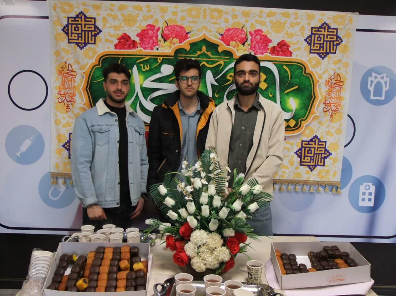 برپایی ایستگاه صلواتی و مراسم جشن2