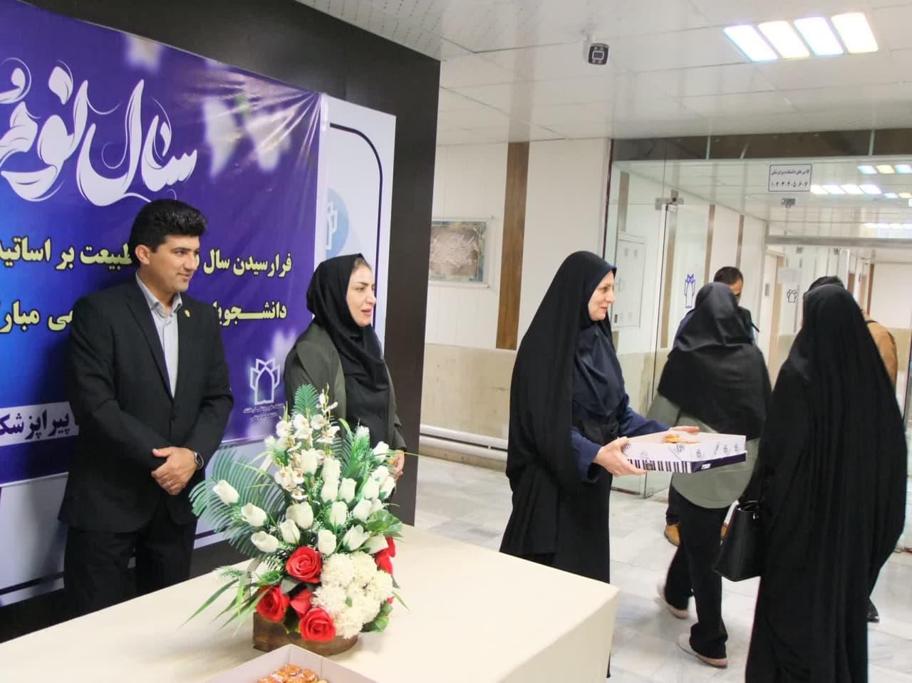 استقبال از دانشجویان8