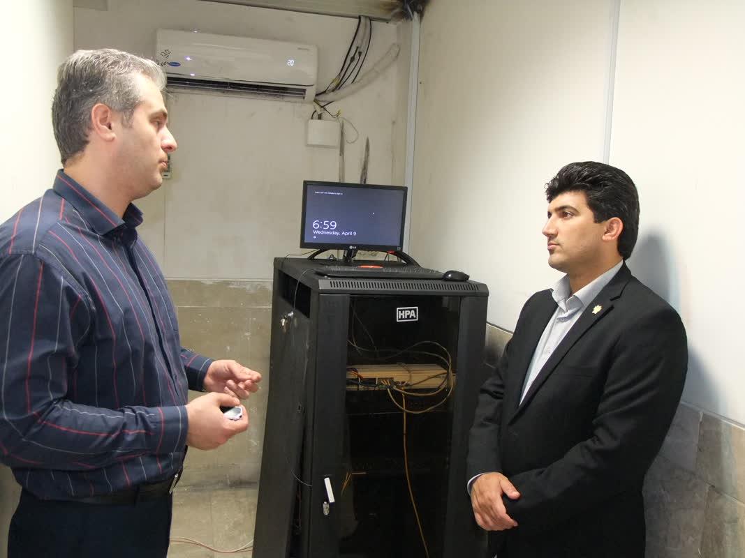 بازدید از اتاق سرور و کلاس‌های IT دانشکده پیراپزشکی4