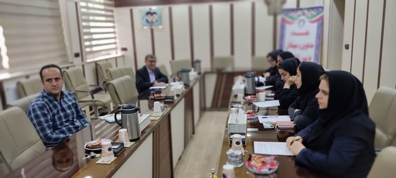 جلسه توجیهی کارشناس های گروه2