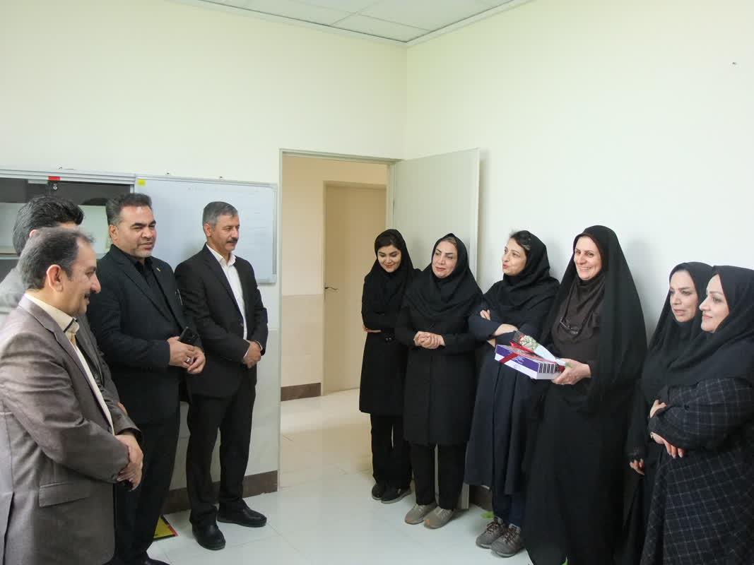 هفته گرامیداشت مقام معلم و استاد2