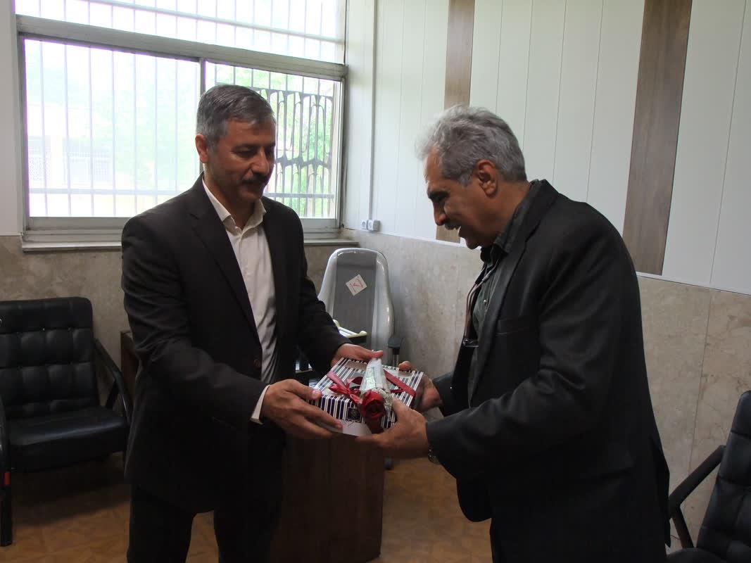 هفته گرامیداشت مقام معلم و استاد3