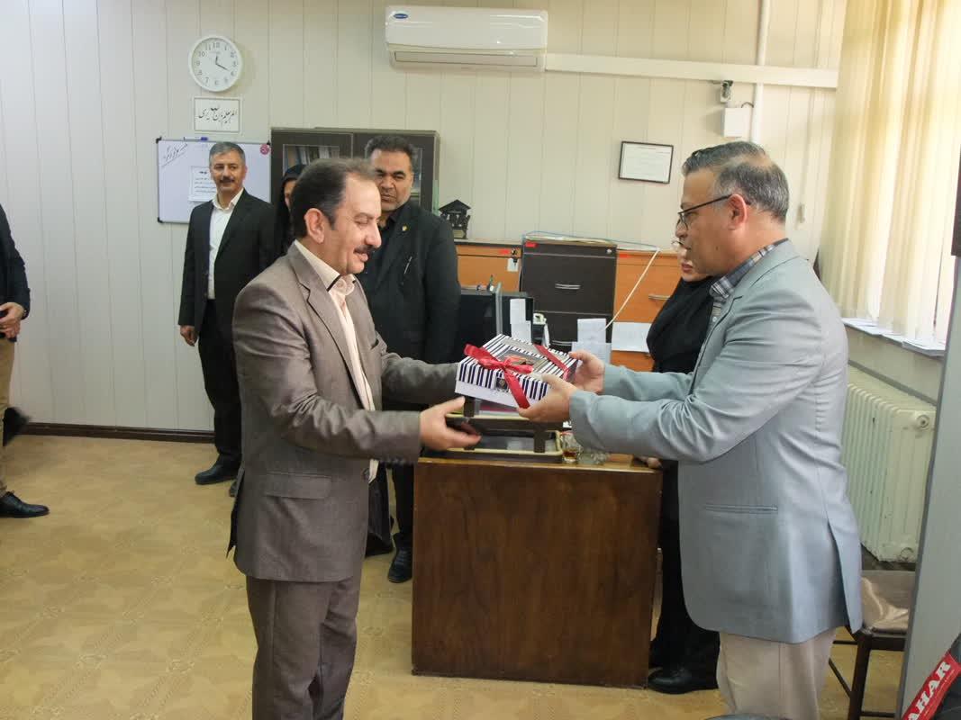 هفته گرامیداشت مقام معلم و استاد8