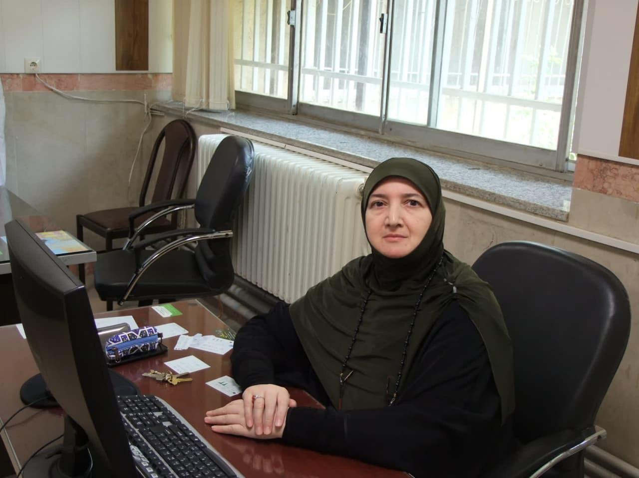 خانم معاونی