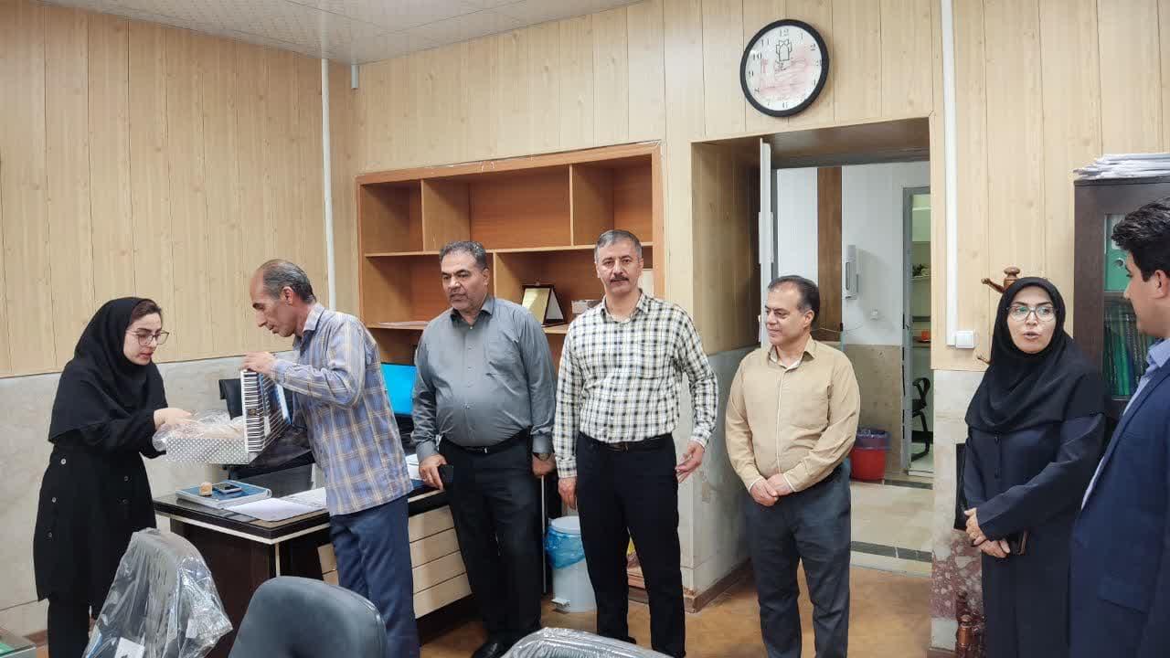 روز کارمند2