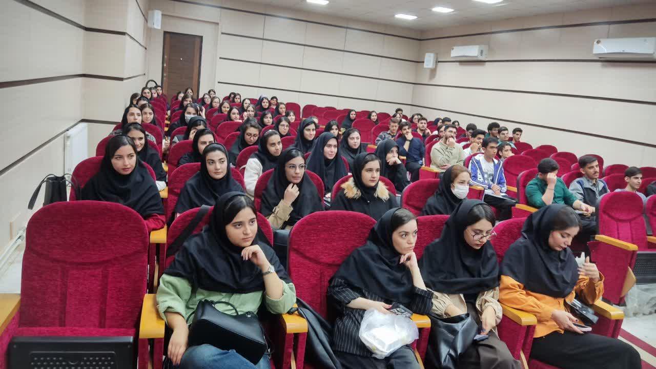 نشست صمیمانه مدیر فرهنگی3