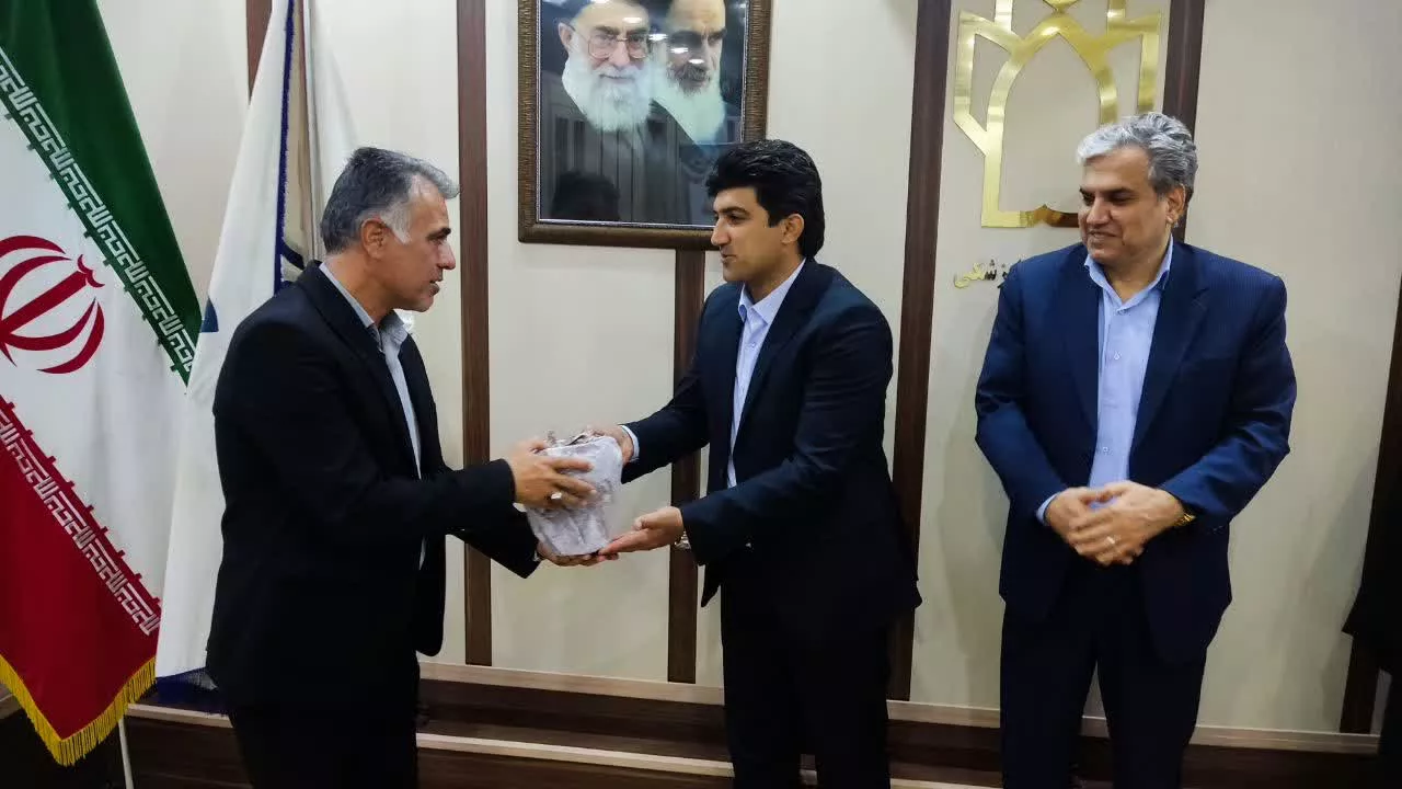 به مناسبت روز جهانی کارگر7