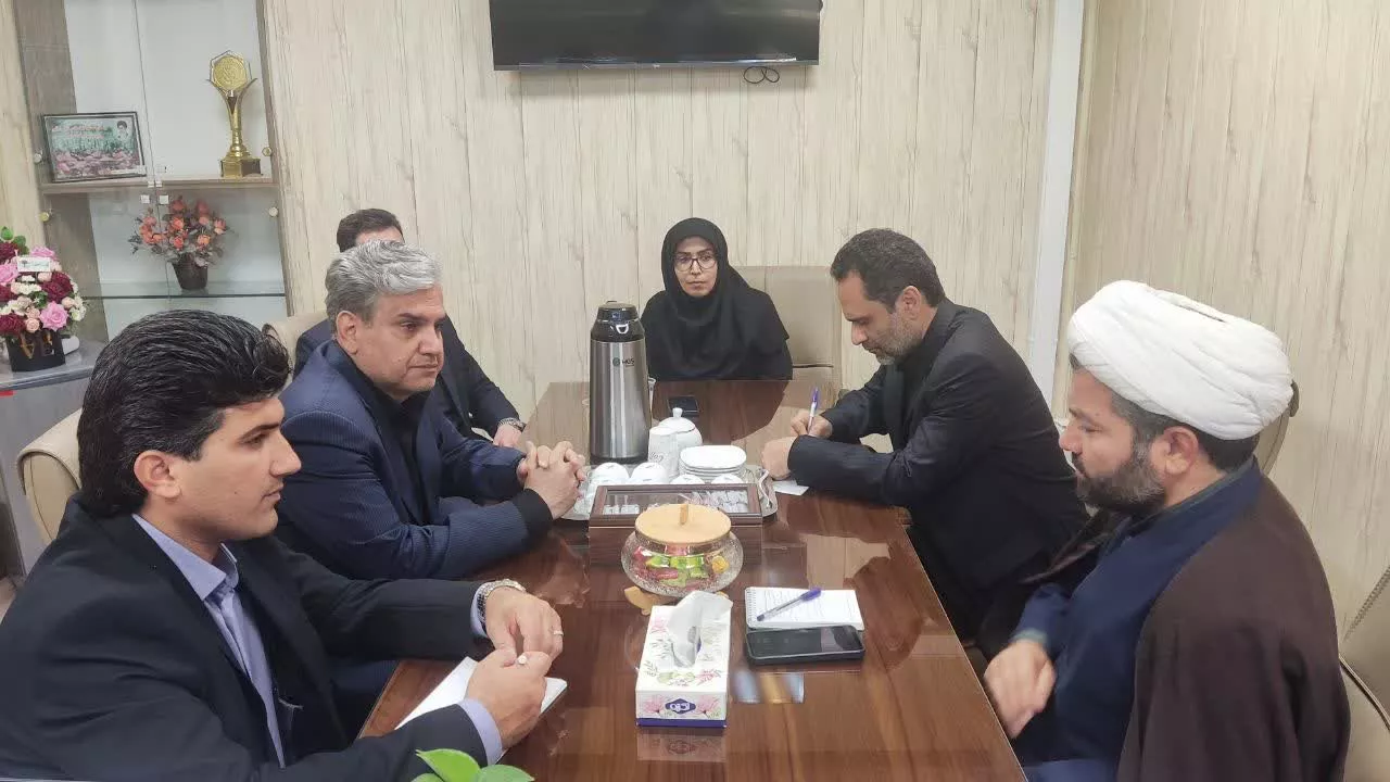 بازدید مسئول نهاد نمایندگی ولی فقیه در دانشگاه از دانشکده پیراپزشکی9