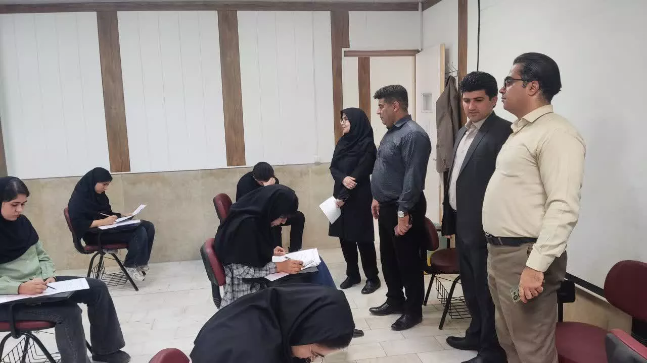 بازدید مسئول برگزاری آزمون‌های معاونت آموزشی دانشگاه از فرآیندهای امتحانی2