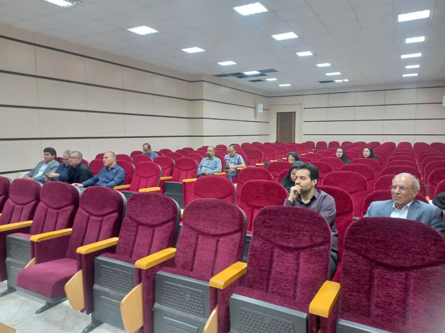 برگزاری نخستین کارگاه «آنالیز کمی و کیفی آزمون‌ها» در دانشکده پیراپزشکی5