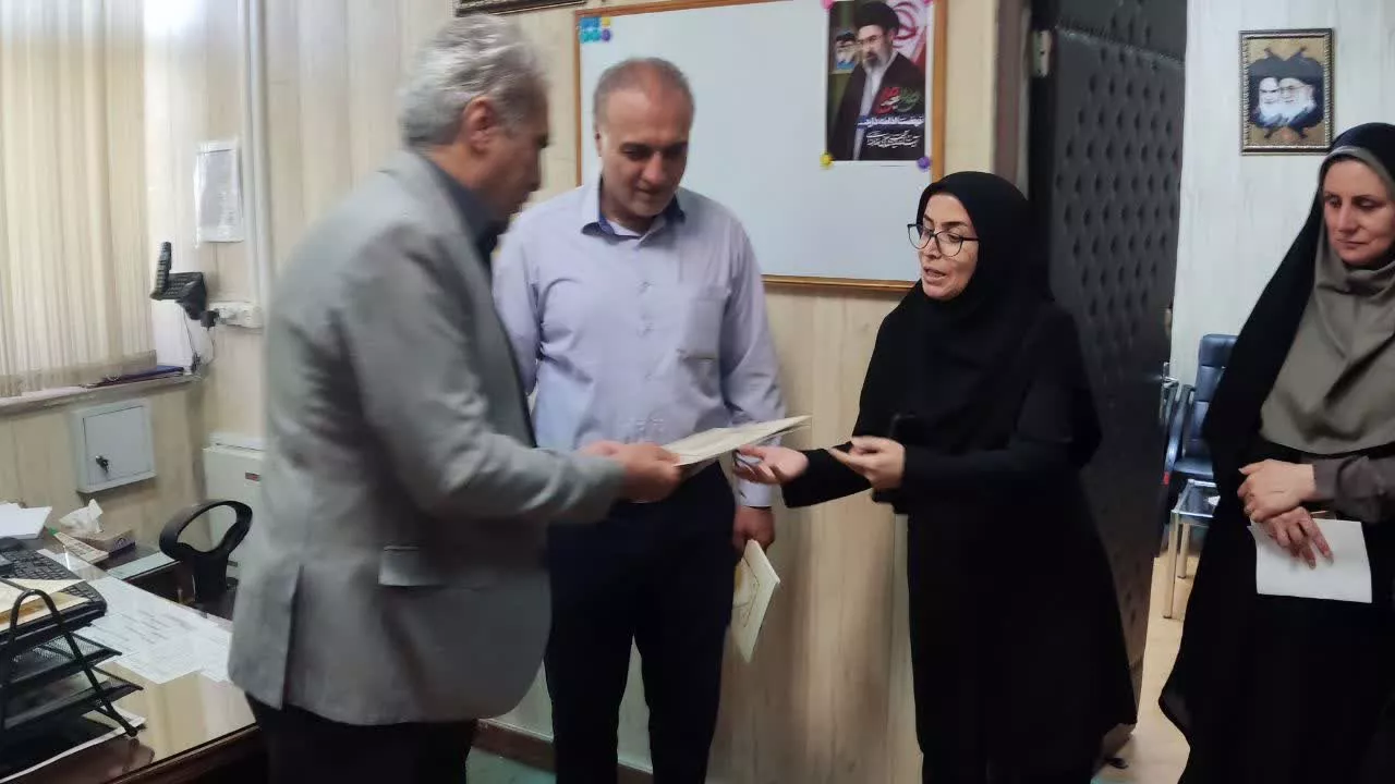 تجلیل از اعضای گروه فوریت‌های پزشکی4