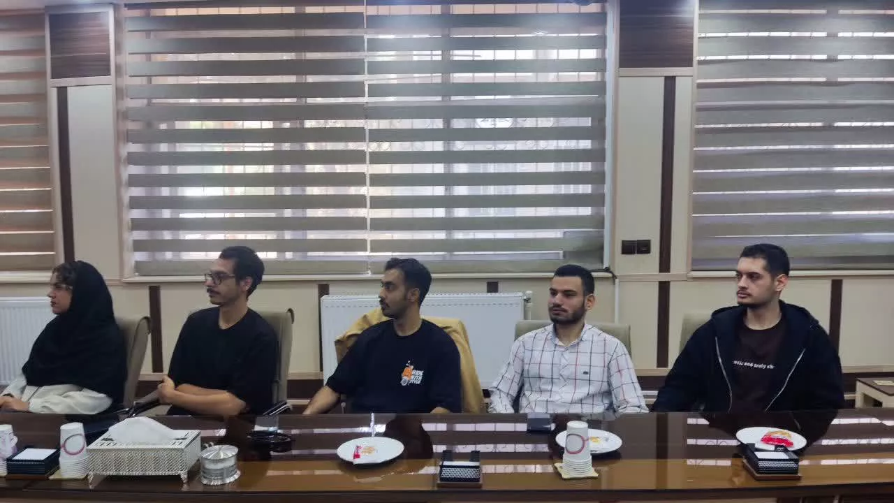 برگزاری نشست صمیمی مسئولان دانشکده با دانشجویان استعداد درخشان6